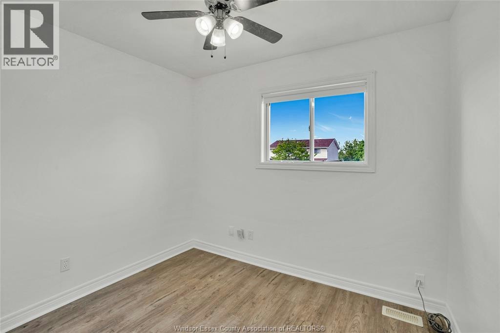 1272 Pacific SOUTH, Windsor, ON, N8X 5A2 - 14