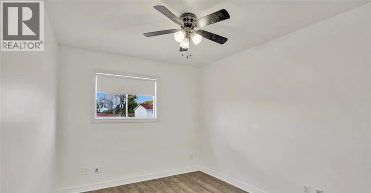 1272 Pacific SOUTH, Windsor, ON, N8X 5A2 - 12
