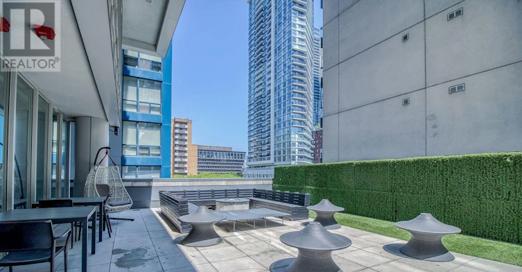 703-68 Shuter Street, Toronto, ON, M5B 1B1 - 21