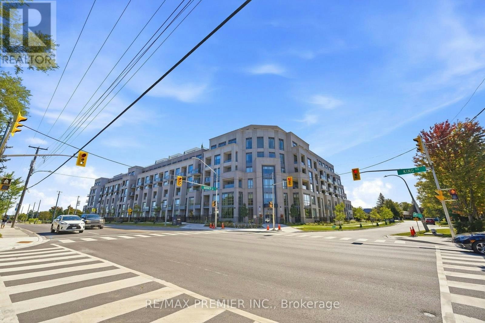 219-2075 King Road, King, ON, L7B 0R6
