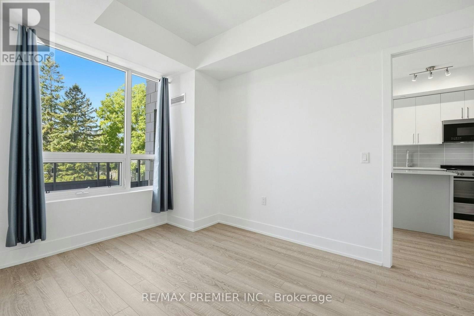 219-2075 King Road, King, ON, L7B 0R6 - 15