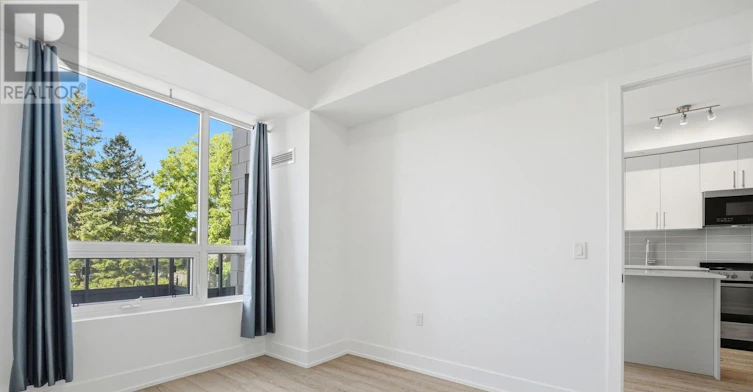219-2075 King Road, King, ON, L7B 0R6 - 15