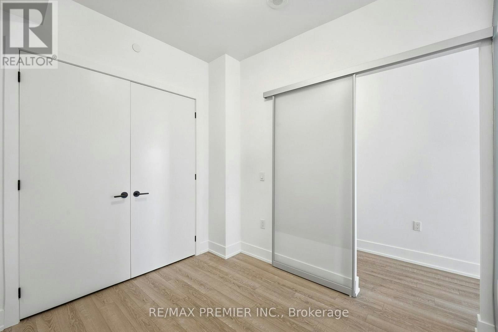 219-2075 King Road, King, ON, L7B 0R6 - 19