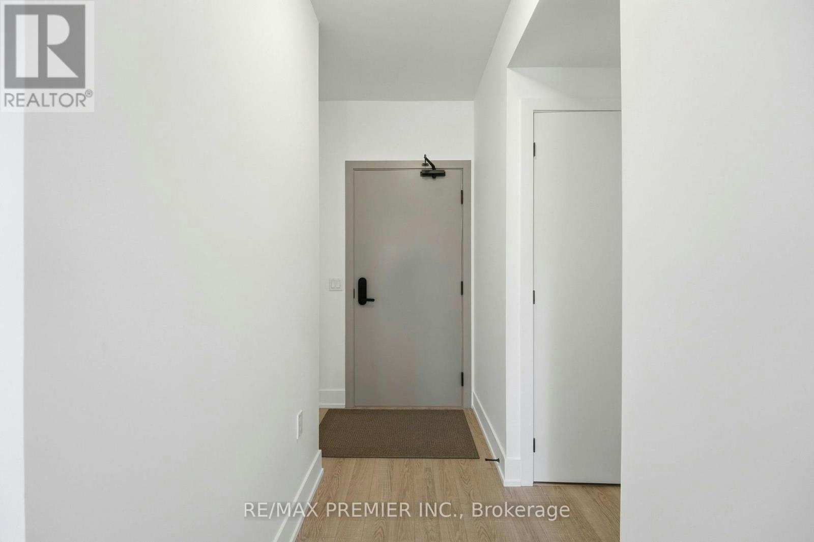 219-2075 King Road, King, ON, L7B 0R6 - 5