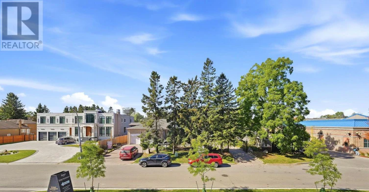 219-2075 King Road, King, ON, L7B 0R6 - 25