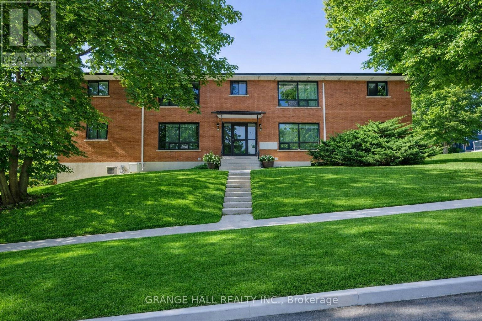 2-235 Canice Street, Orillia, ON, L3V 4J1