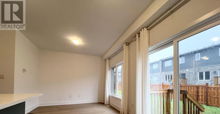 31 Gateway Drive, Barrie, ON, L9J 0V5 - 5