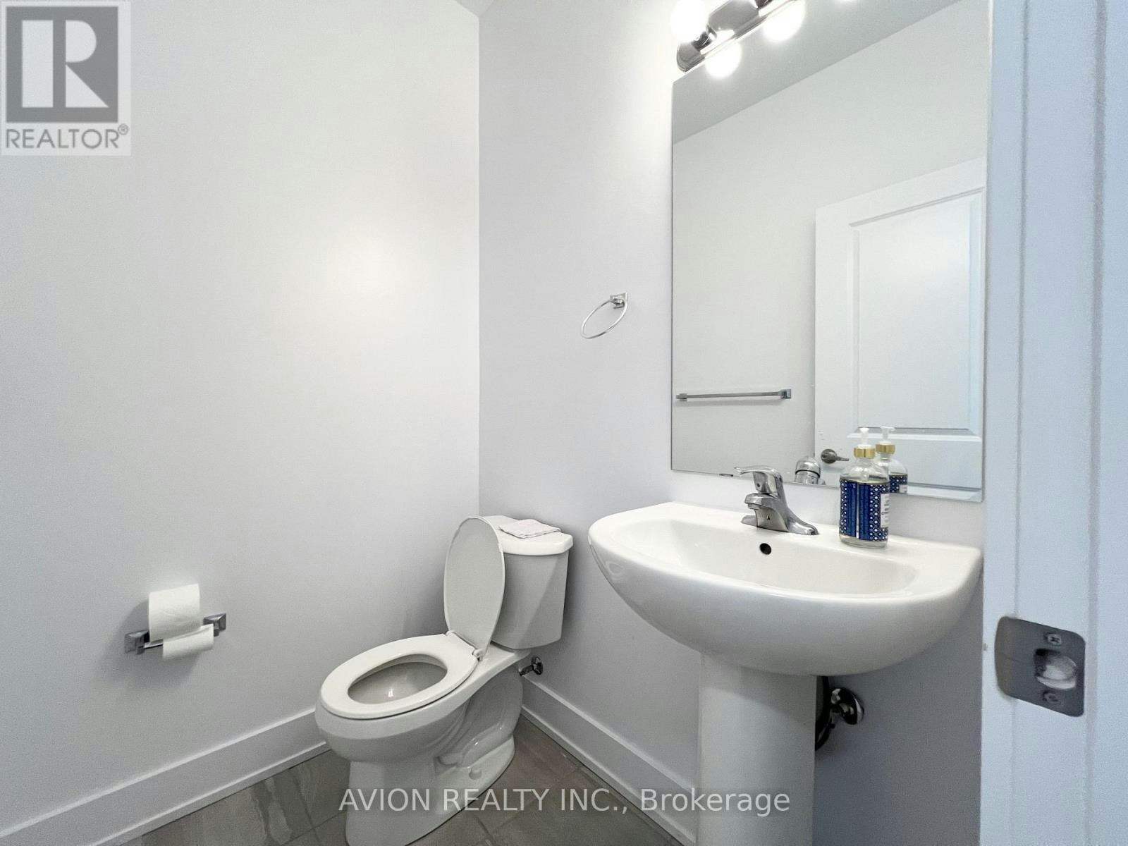 31 Gateway Drive, Barrie, ON, L9J 0V5 - 4
