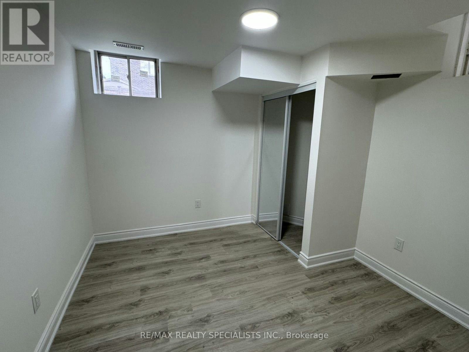7 Buttonwood (Basement Road, Brampton, ON, L6P 4J9 - 10