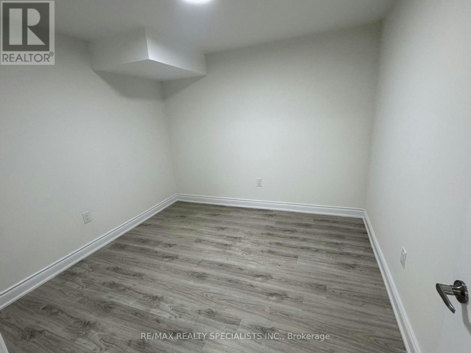7 Buttonwood (Basement Road, Brampton, ON, L6P 4J9 - 12