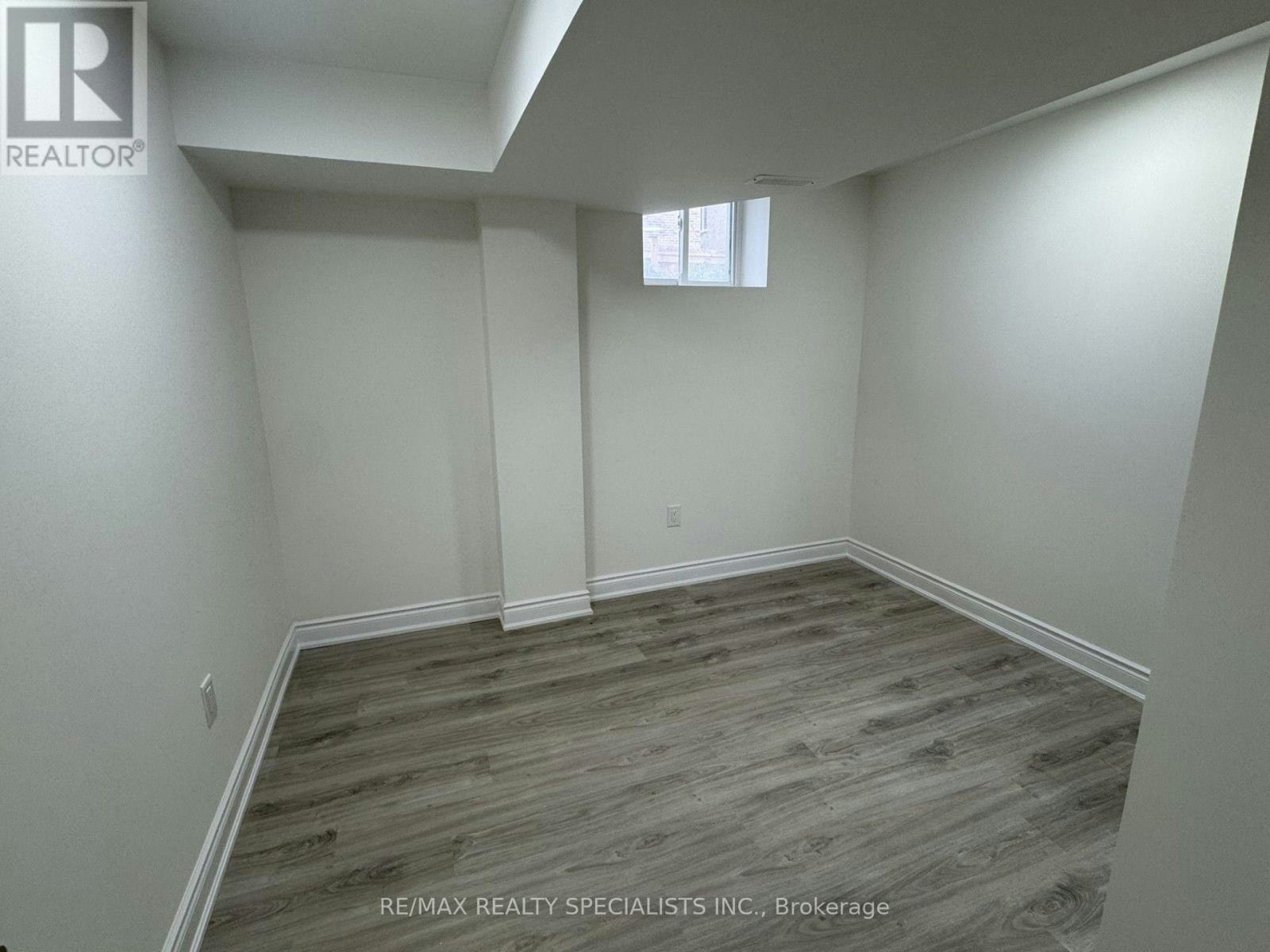 7 Buttonwood (Basement Road, Brampton, ON, L6P 4J9 - 9