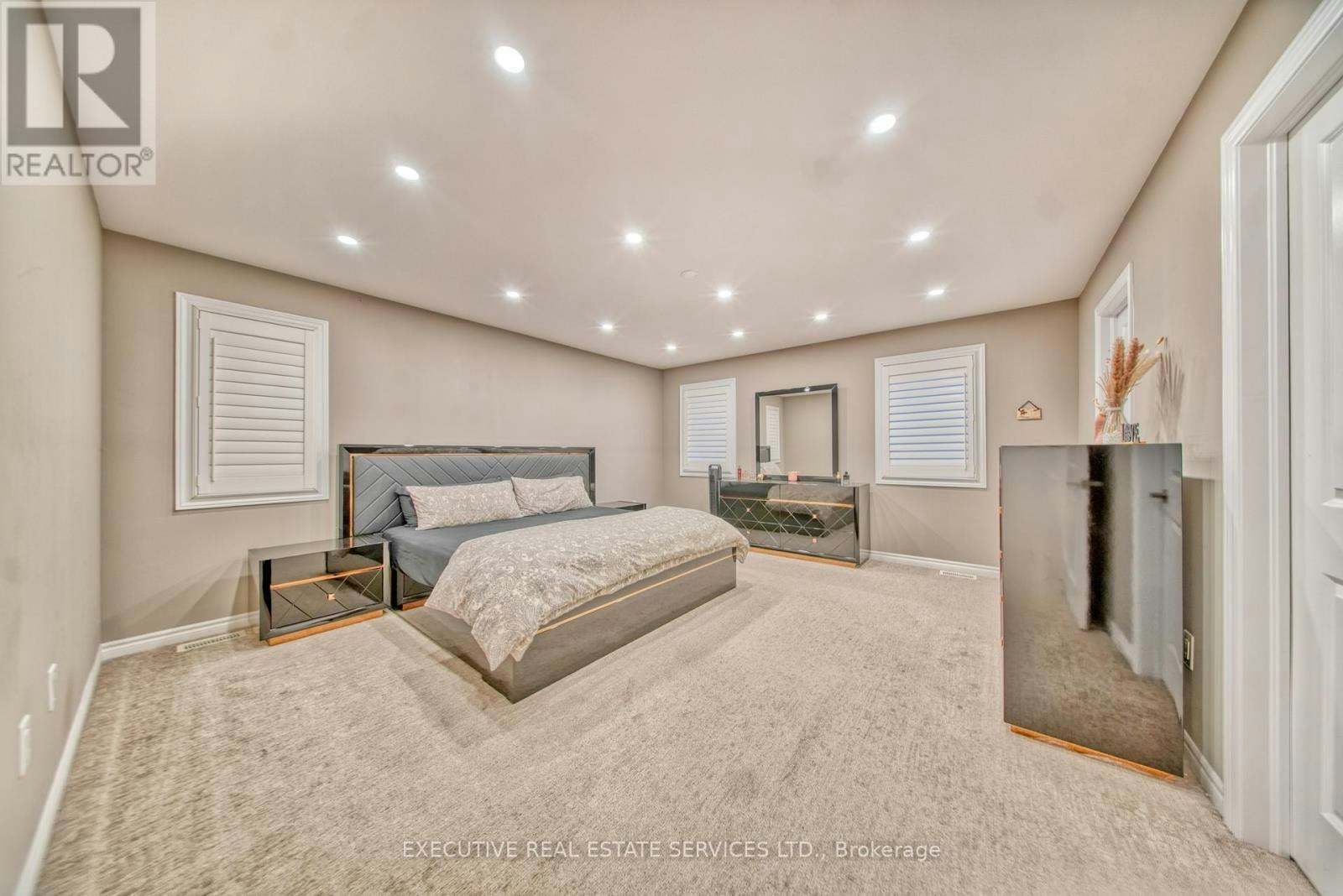 UPPER-57 Bethune Avenue, Welland, ON, L3B 5W2 - 27