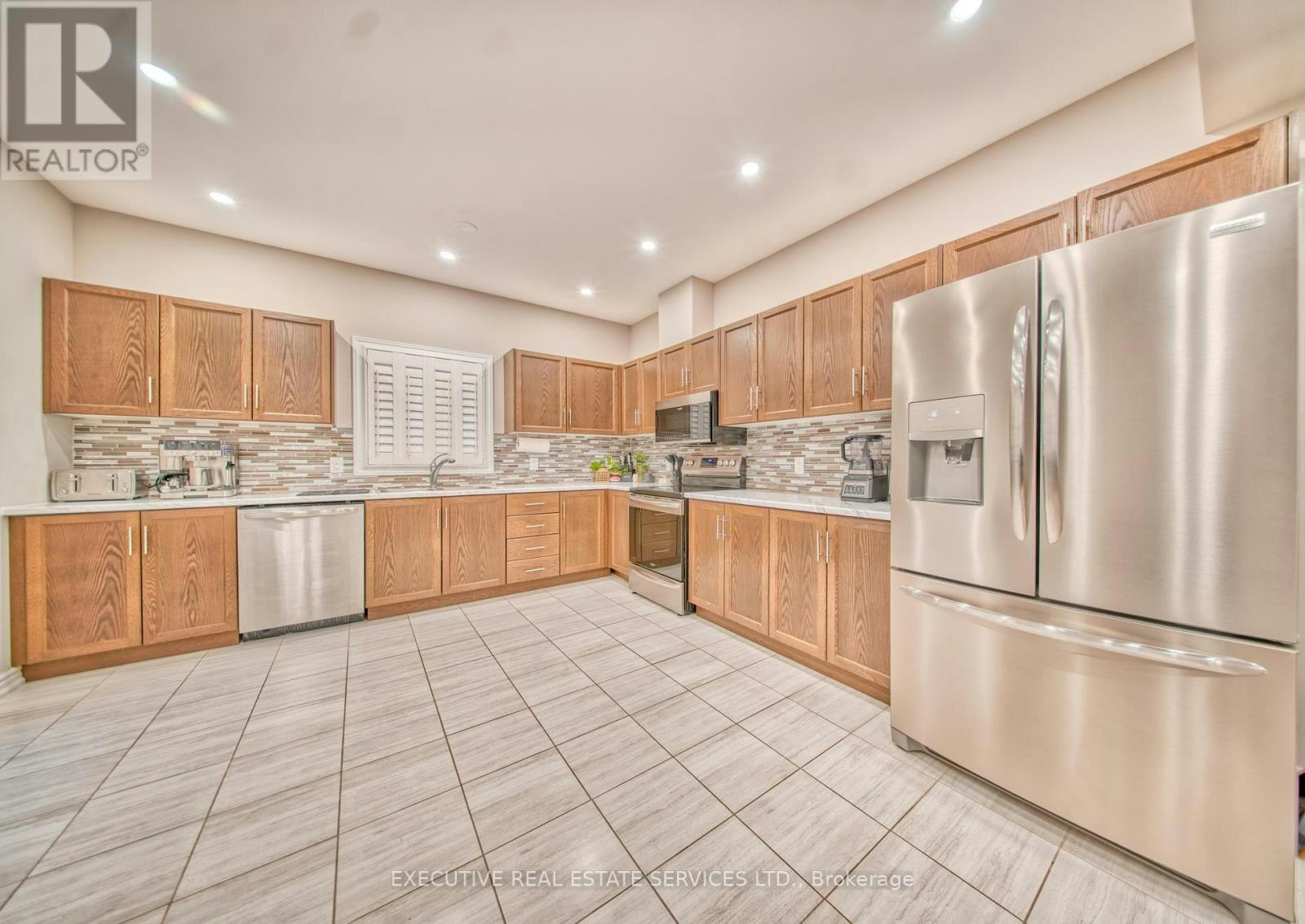 UPPER-57 Bethune Avenue, Welland, ON, L3B 5W2 - 22