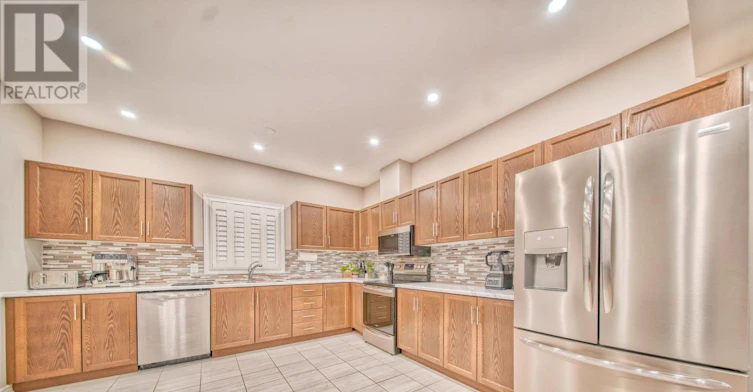 UPPER-57 Bethune Avenue, Welland, ON, L3B 5W2 - 22