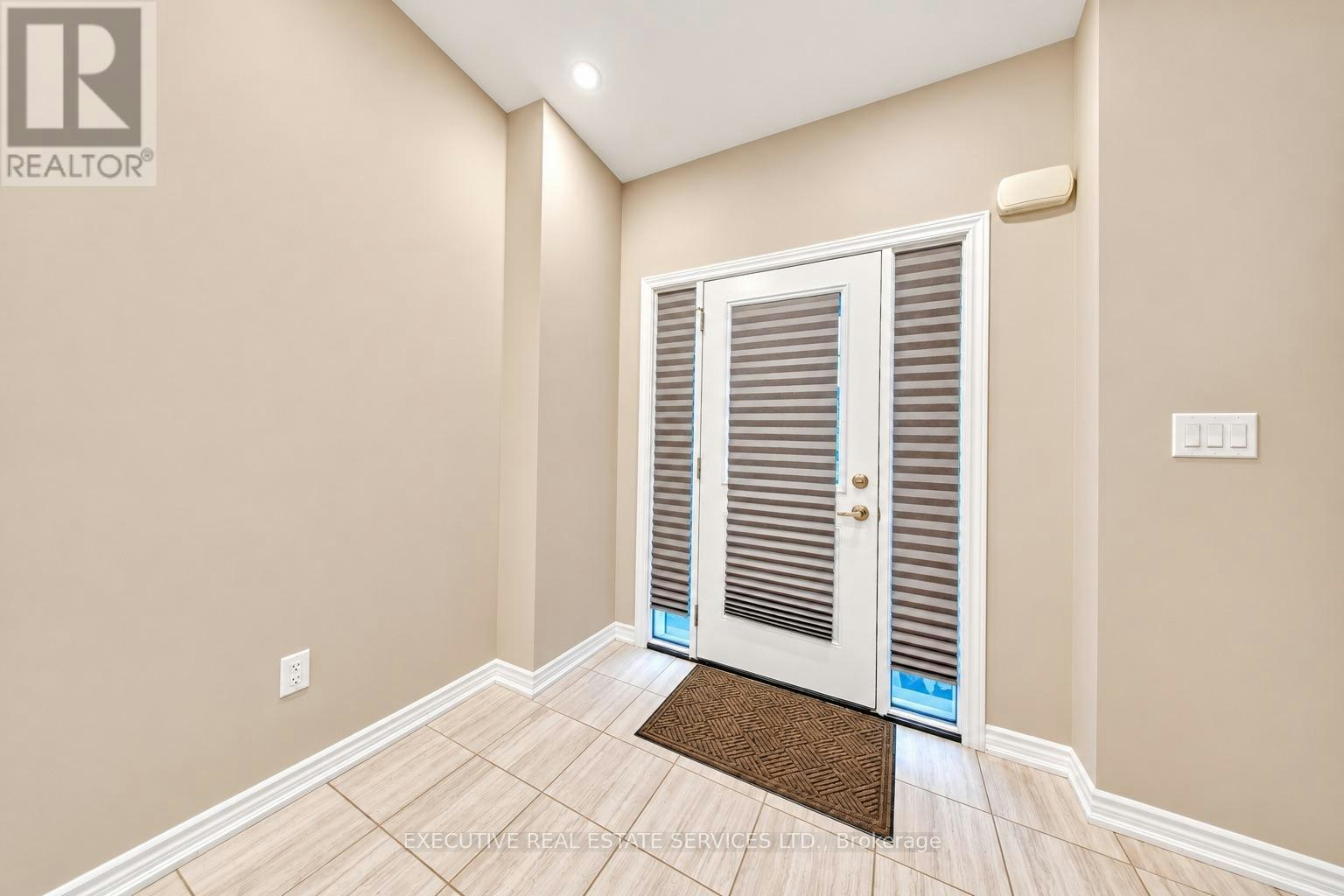 UPPER-57 Bethune Avenue, Welland, ON, L3B 5W2 - 9