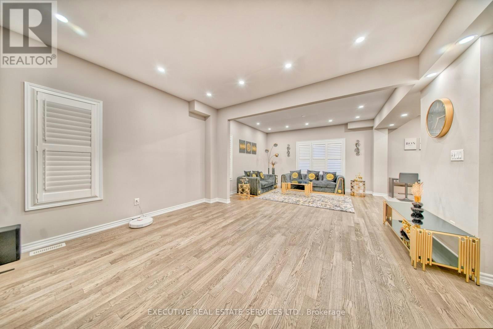 UPPER-57 Bethune Avenue, Welland, ON, L3B 5W2 - 13