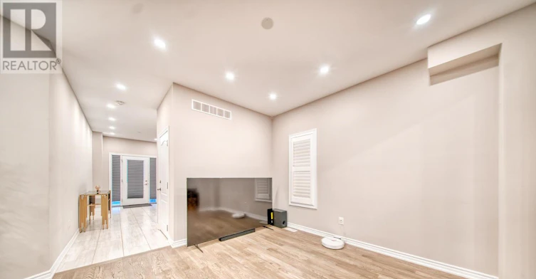 UPPER-57 Bethune Avenue, Welland, ON, L3B 5W2 - 12