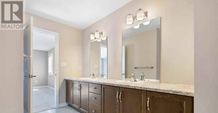 UPPER-57 Bethune Avenue, Welland, ON, L3B 5W2 - 34