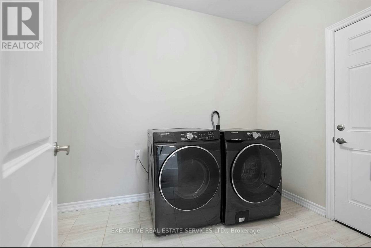 UPPER-57 Bethune Avenue, Welland, ON, L3B 5W2 - 40