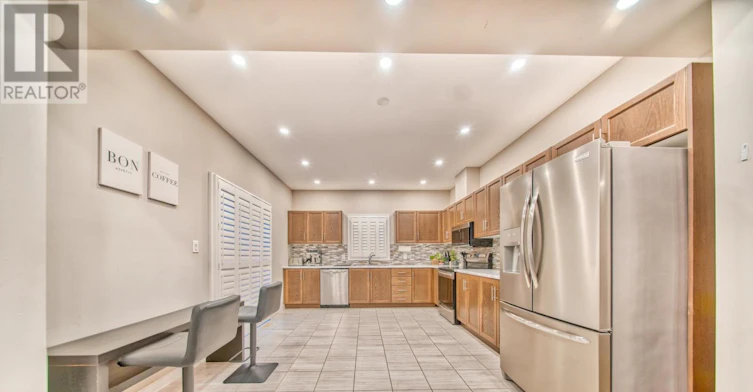UPPER-57 Bethune Avenue, Welland, ON, L3B 5W2 - 18