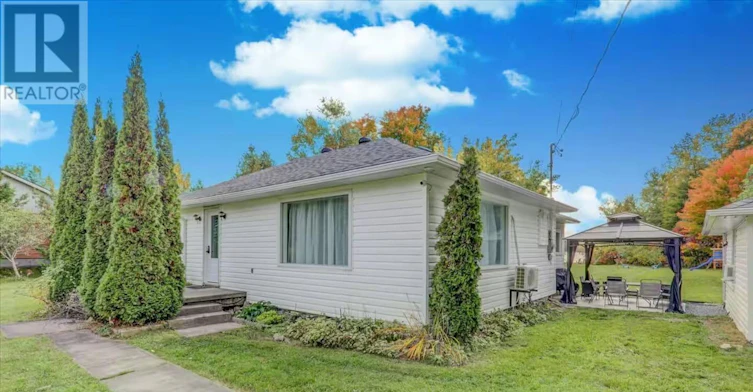34 Hargrave Road, Kawartha Lakes, ON, K0M 2B0 - 2