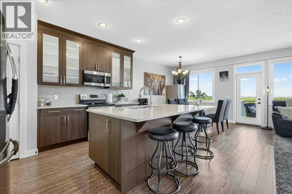 61 Hanson Lane NE, Rural Rocky View County, AB, T0J 1X1