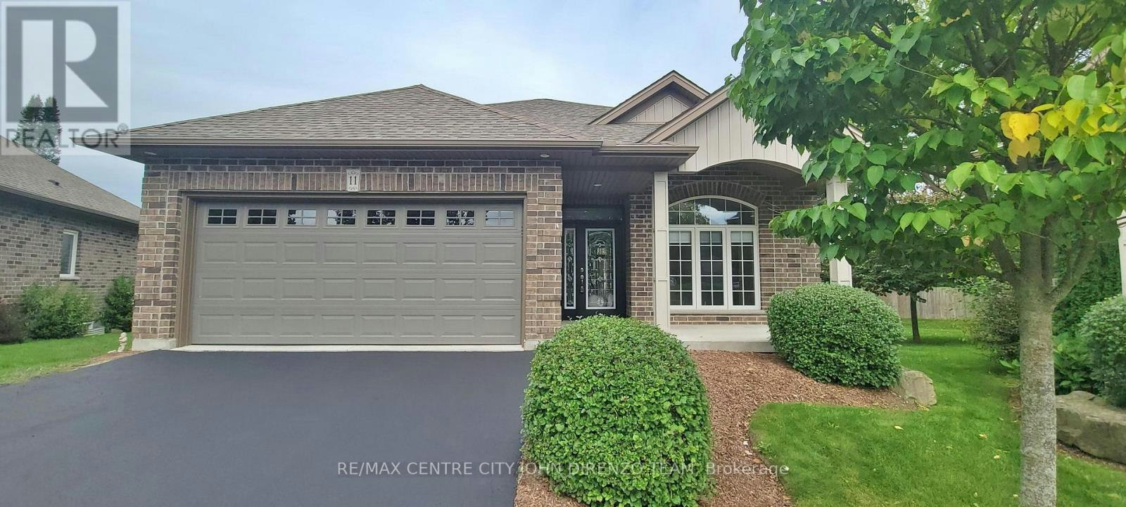 11-1 Vineden Drive, Port Stanley, ON, N5P 0E1