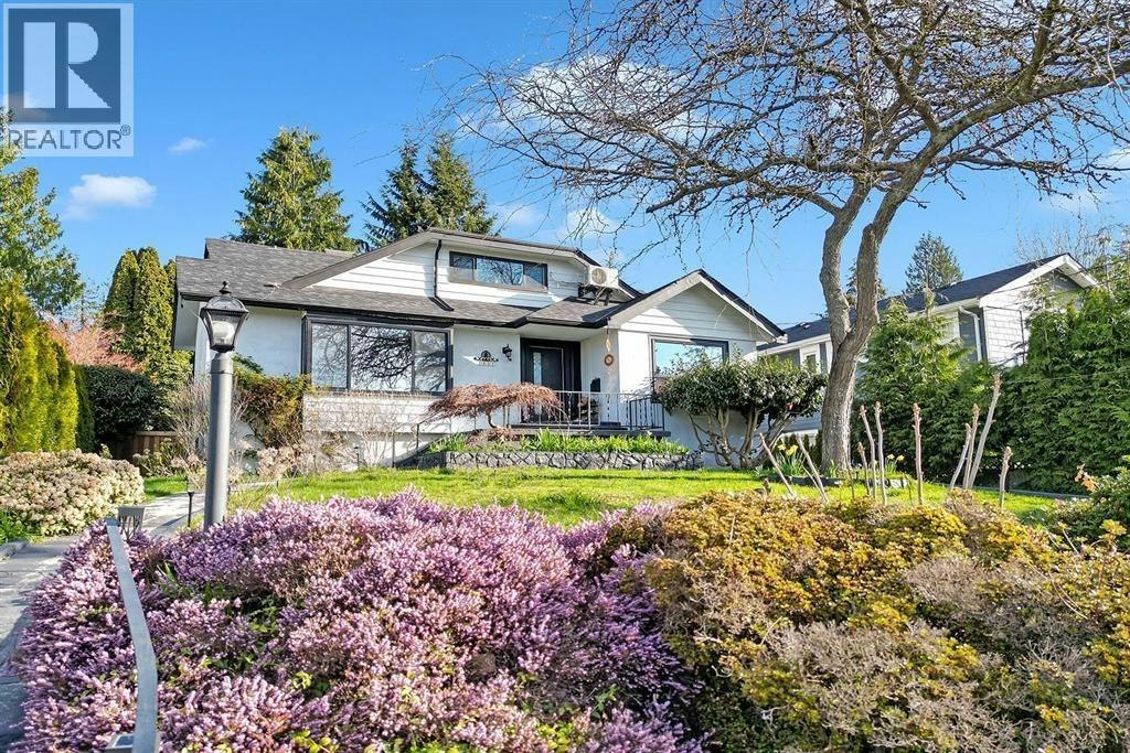 1921 Fulton Avenue, West Vancouver, BC, V7V 1T2