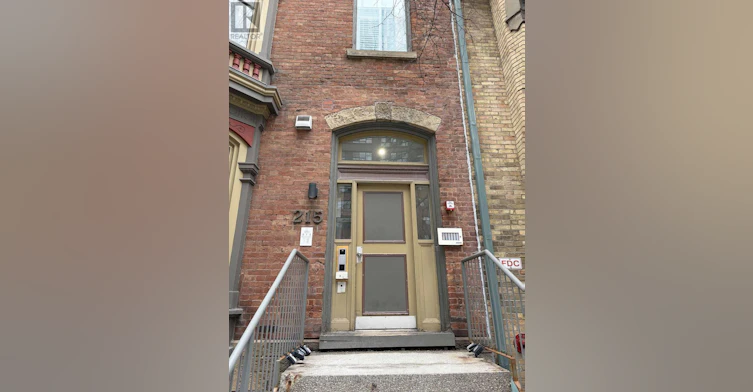 4-215 Jarvis Street, Toronto, ON, M5B 2C1