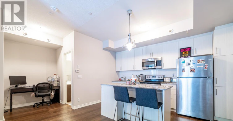 23-140 Long Branch Avenue, Toronto, ON, M8W 0B1