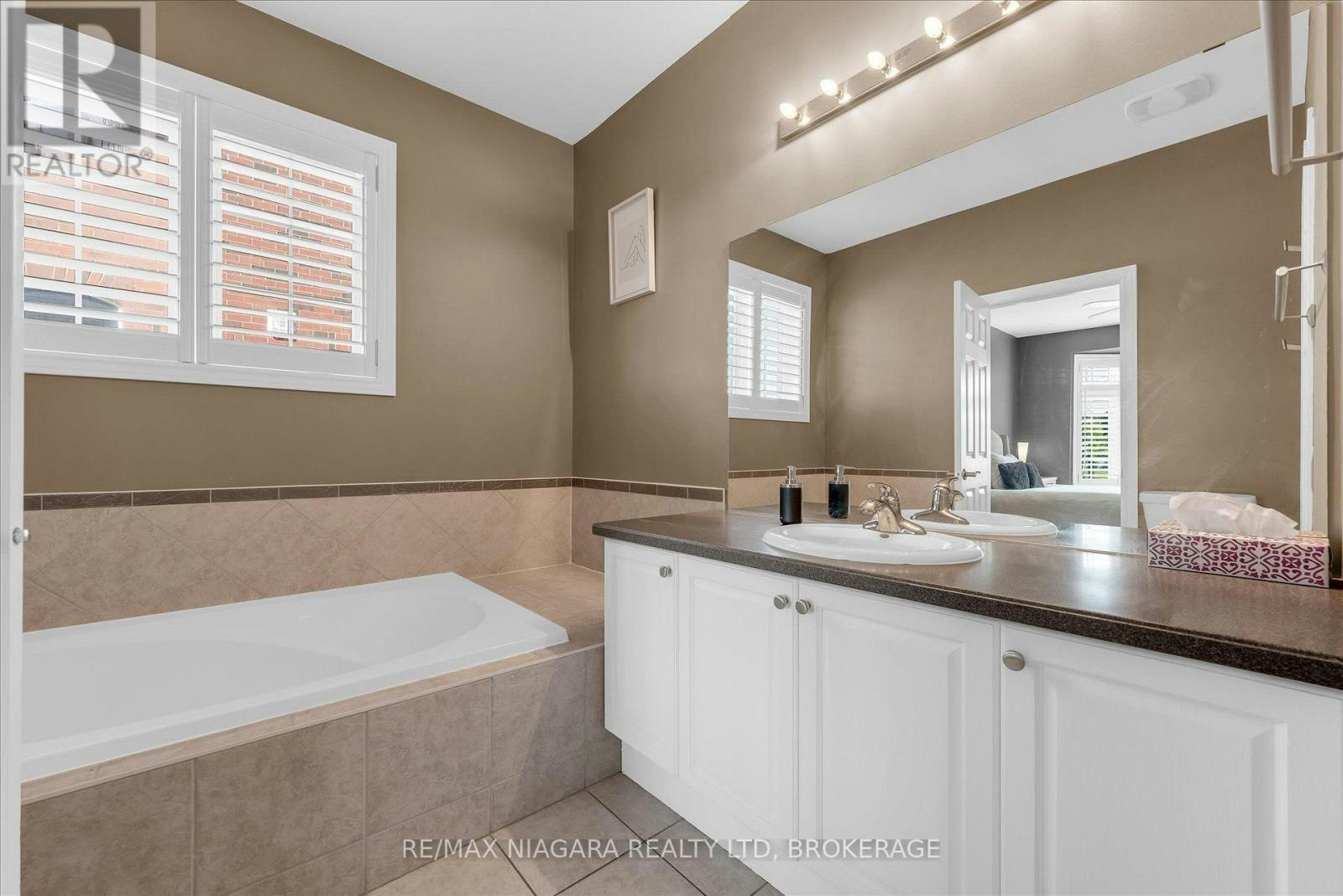 404 Wright Crescent, Niagara-on-the-Lake, ON, L0S 1J0 - 10