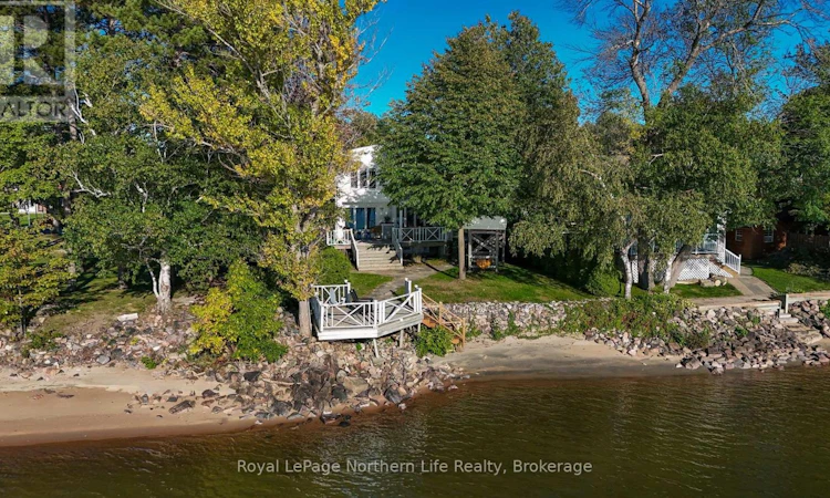 13 Shore Acres Boulevard