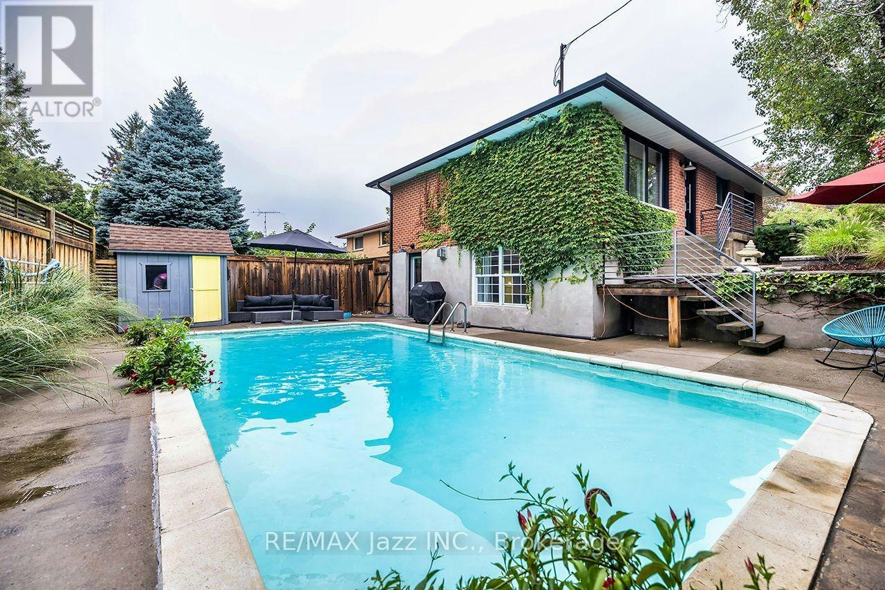 1085 Willowdale Avenue, Oshawa, ON, L1H 1W7