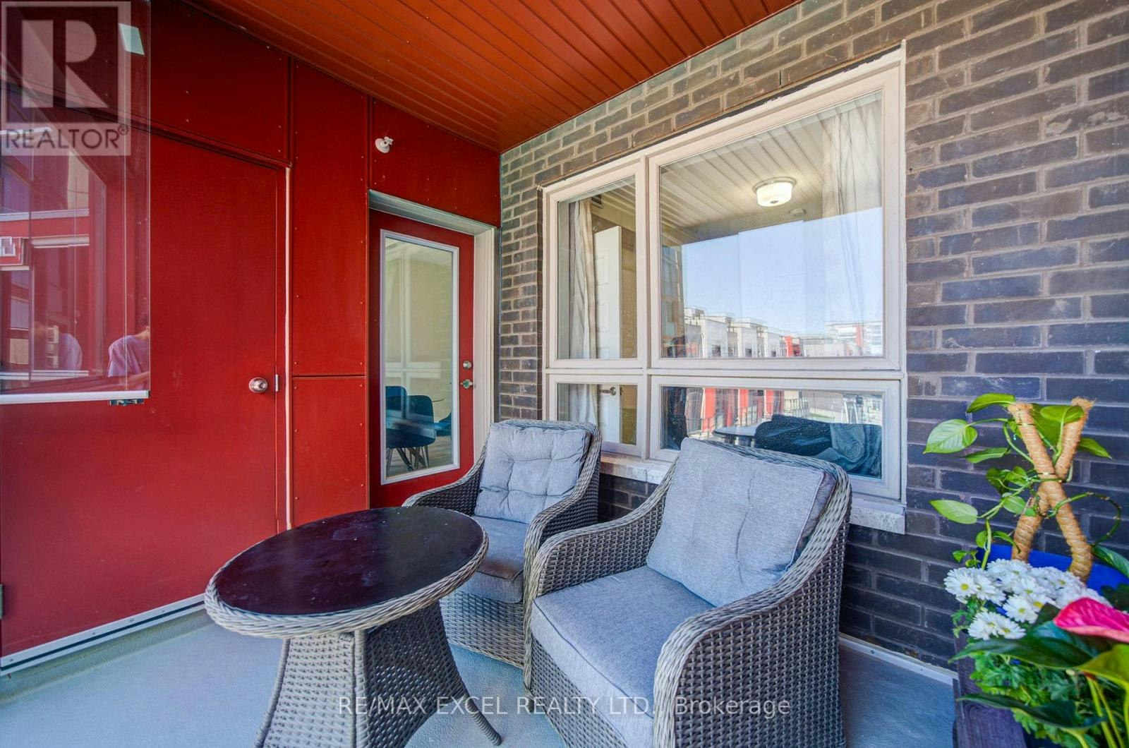 302-2 Adam Sellers Street, Markham, ON, L6B 1P2 - 41