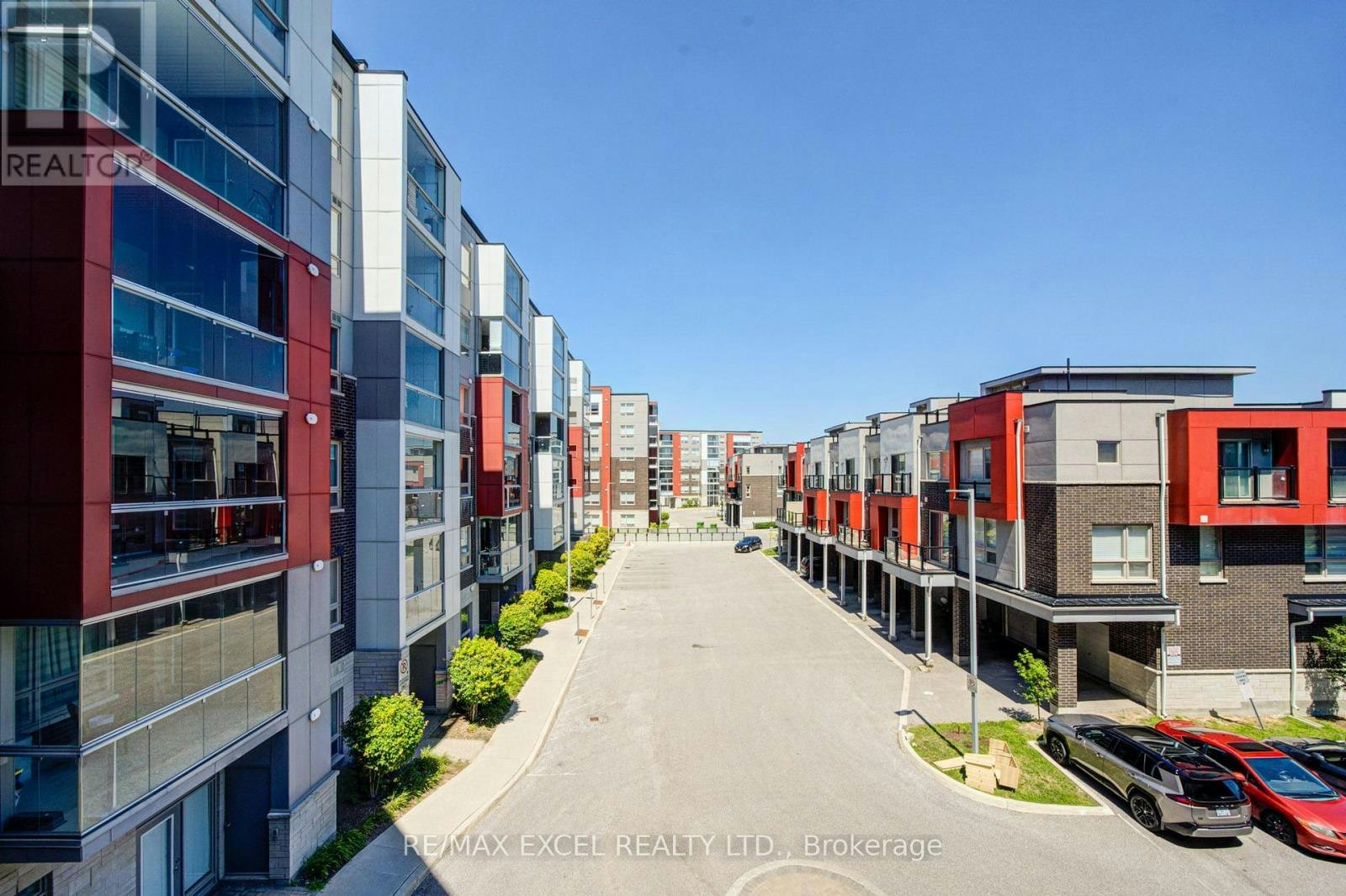302-2 Adam Sellers Street, Markham, ON, L6B 1P2 - 43