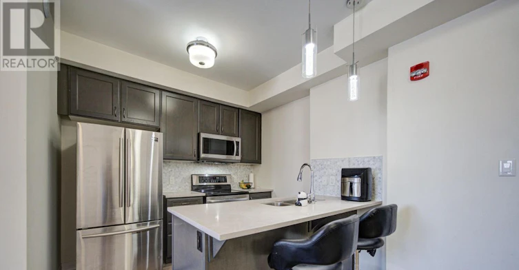 302-2 Adam Sellers Street, Markham, ON, L6B 1P2 - 11
