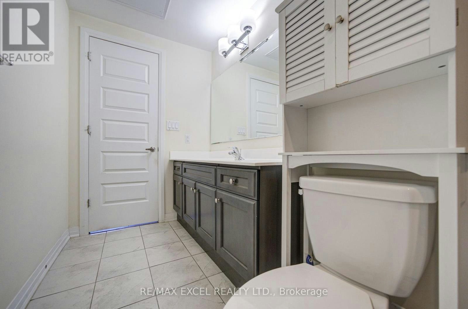 302-2 Adam Sellers Street, Markham, ON, L6B 1P2 - 28