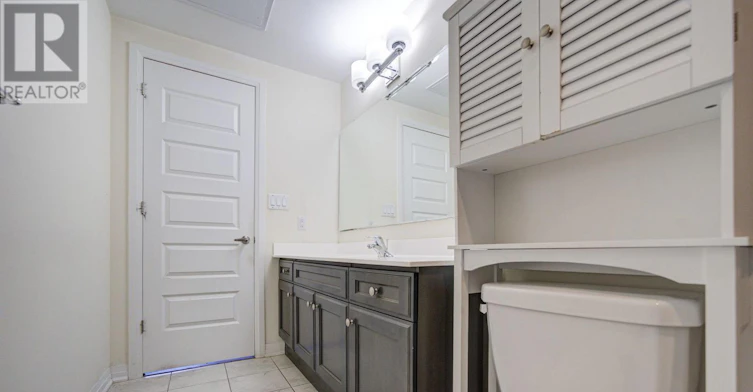 302-2 Adam Sellers Street, Markham, ON, L6B 1P2 - 28