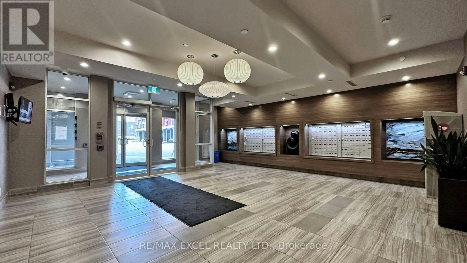302-2 Adam Sellers Street, Markham, ON, L6B 1P2 - 3