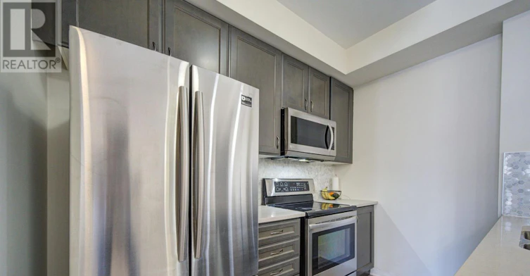 302-2 Adam Sellers Street, Markham, ON, L6B 1P2 - 12