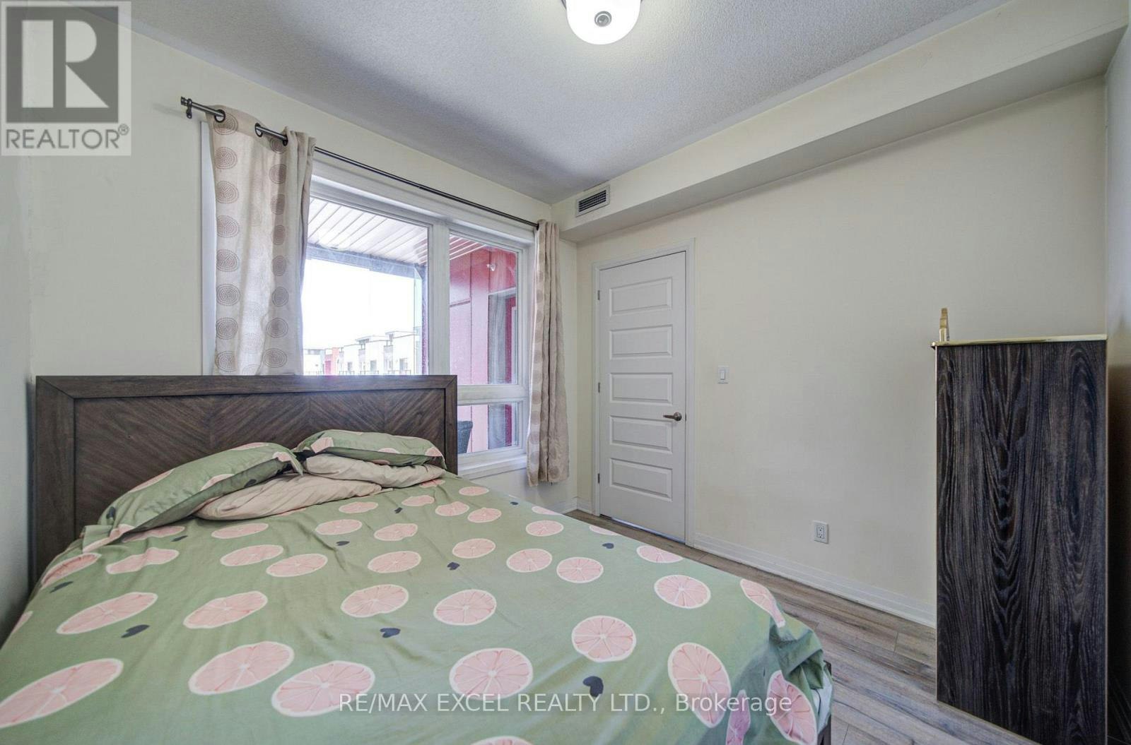 302-2 Adam Sellers Street, Markham, ON, L6B 1P2 - 26