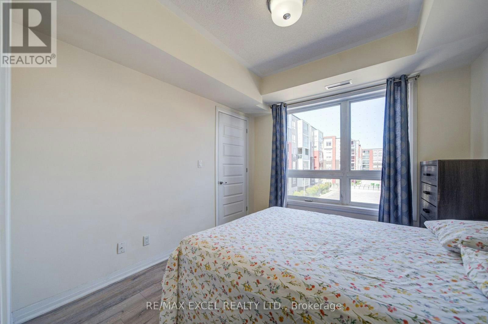 302-2 Adam Sellers Street, Markham, ON, L6B 1P2 - 34