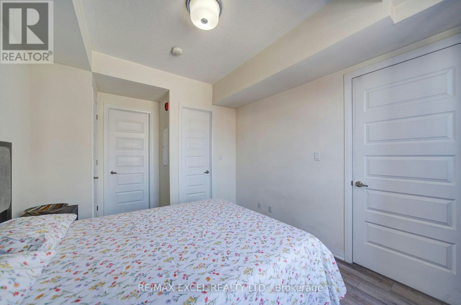 302-2 Adam Sellers Street, Markham, ON, L6B 1P2 - 33