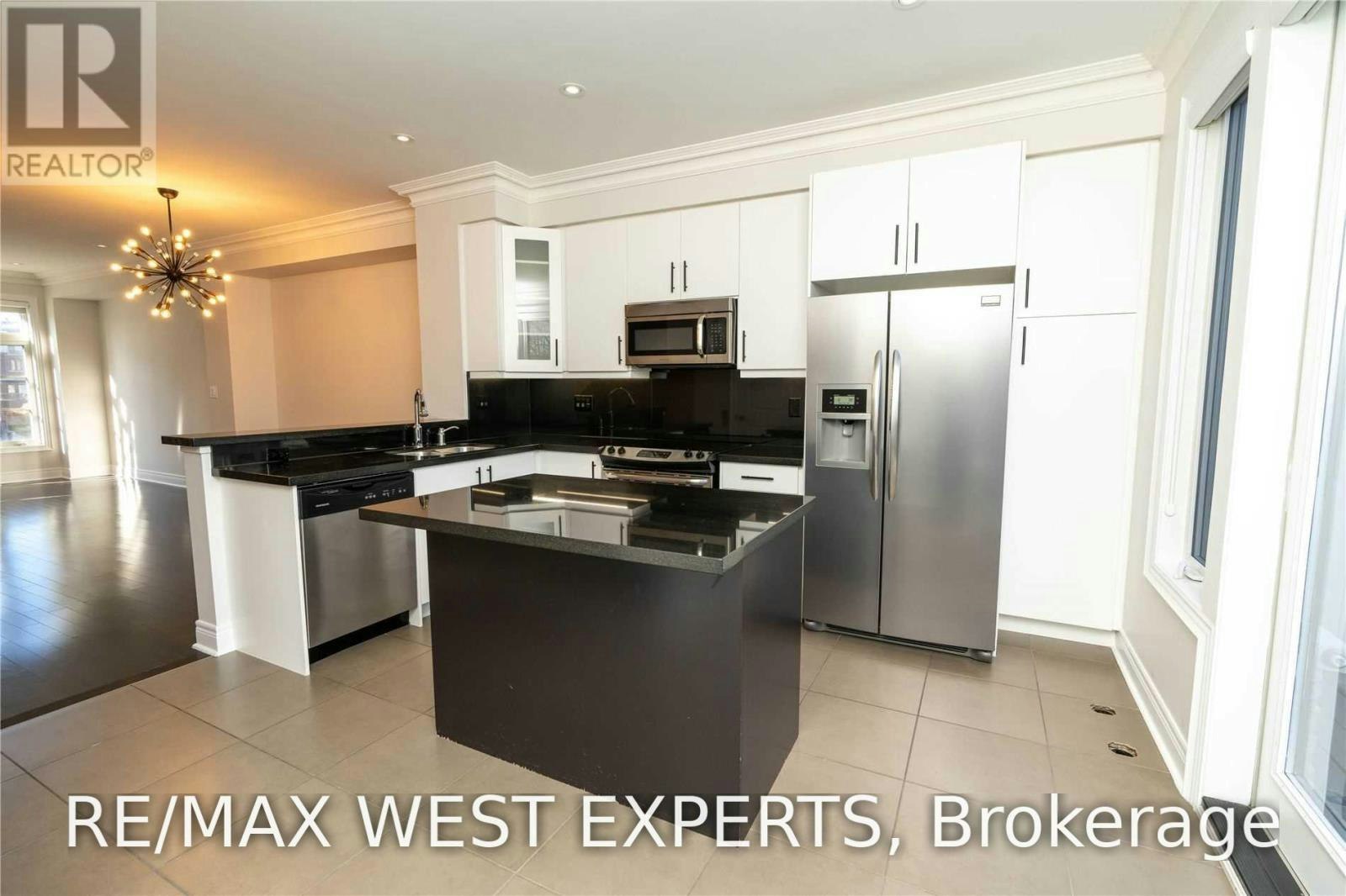 51 Powseland Crescent, Vaughan, ON, L4L 0C5 - 6