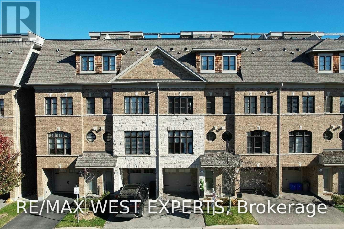 51 Powseland Crescent, Vaughan, ON, L4L 0C5