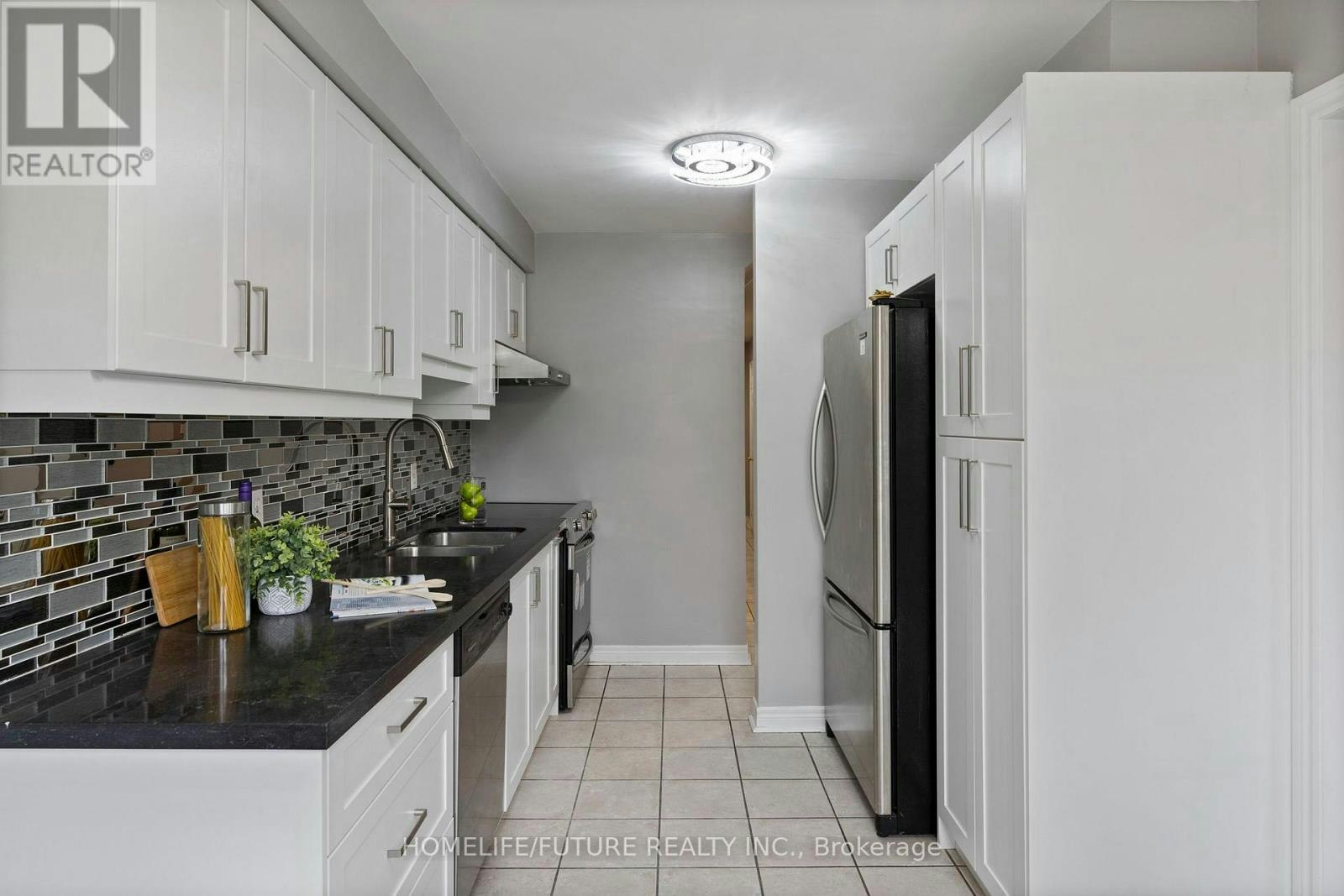 17 Horstman Street, Markham, ON, L3S 4G7 - 16