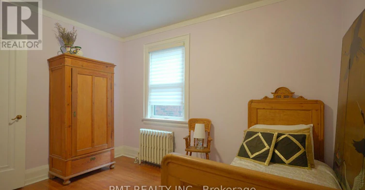 MAIN-2 Larkin Avenue, Toronto, ON, M6S 1L8 - 14
