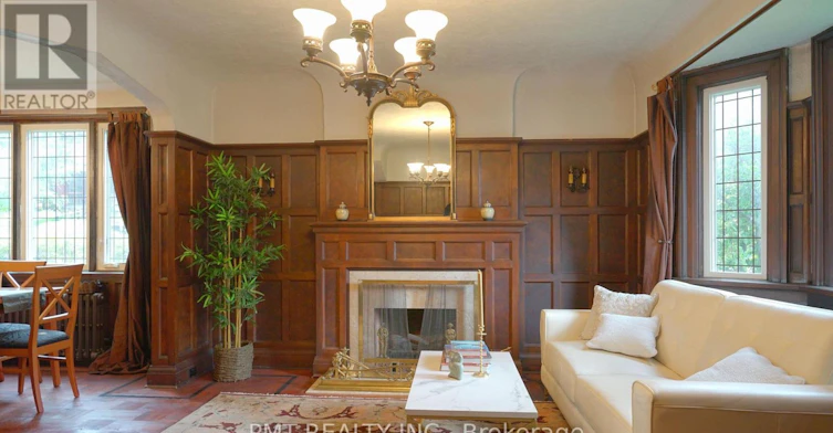 MAIN-2 Larkin Avenue, Toronto, ON, M6S 1L8 - 3