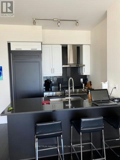 PH5-4011 Brickstone Mews, Mississauga, ON, L5B 0J7 - 2