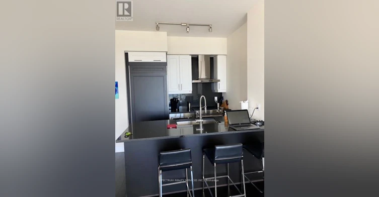 PH5-4011 Brickstone Mews, Mississauga, ON, L5B 0J7 - 2